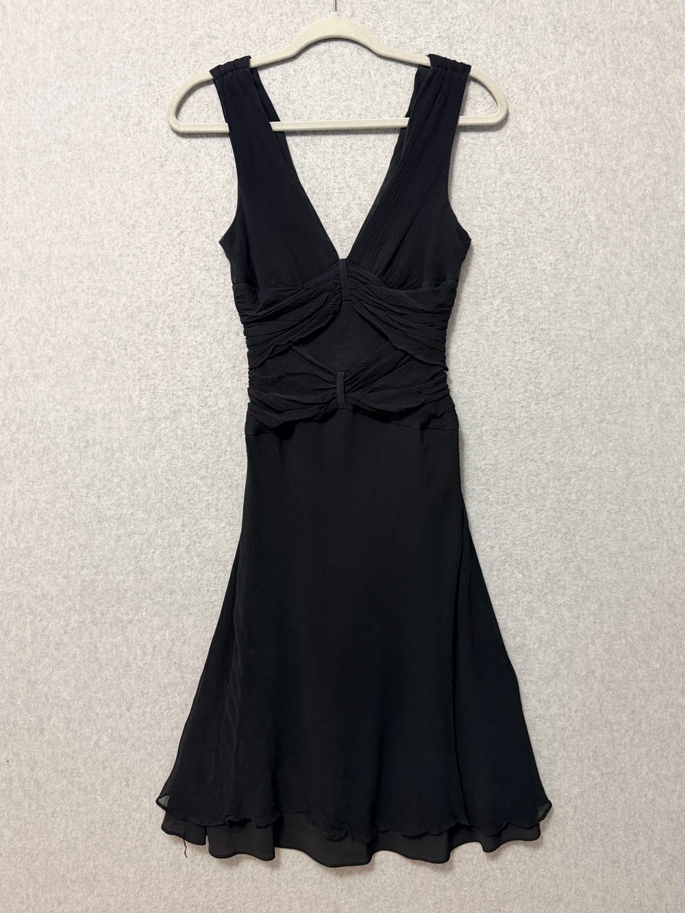 Banana Republic Vintage Silk Crepe Cocktail Dress Size 8 Black Plunge Whimsigoth - Picture 2 of 10